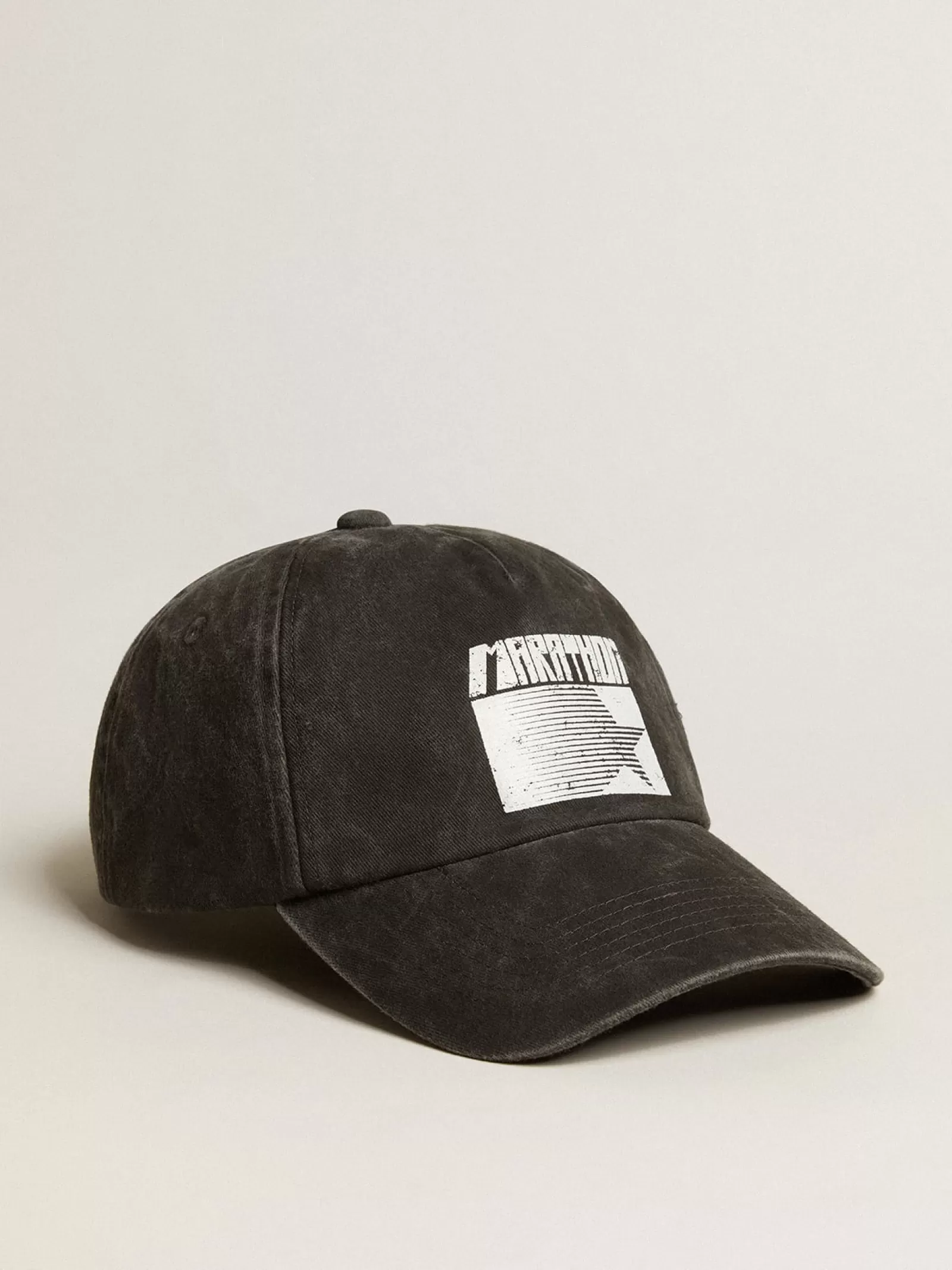 Casquette gris anthracite avec logo Marathon sur le devant | Golden Goose Clearance