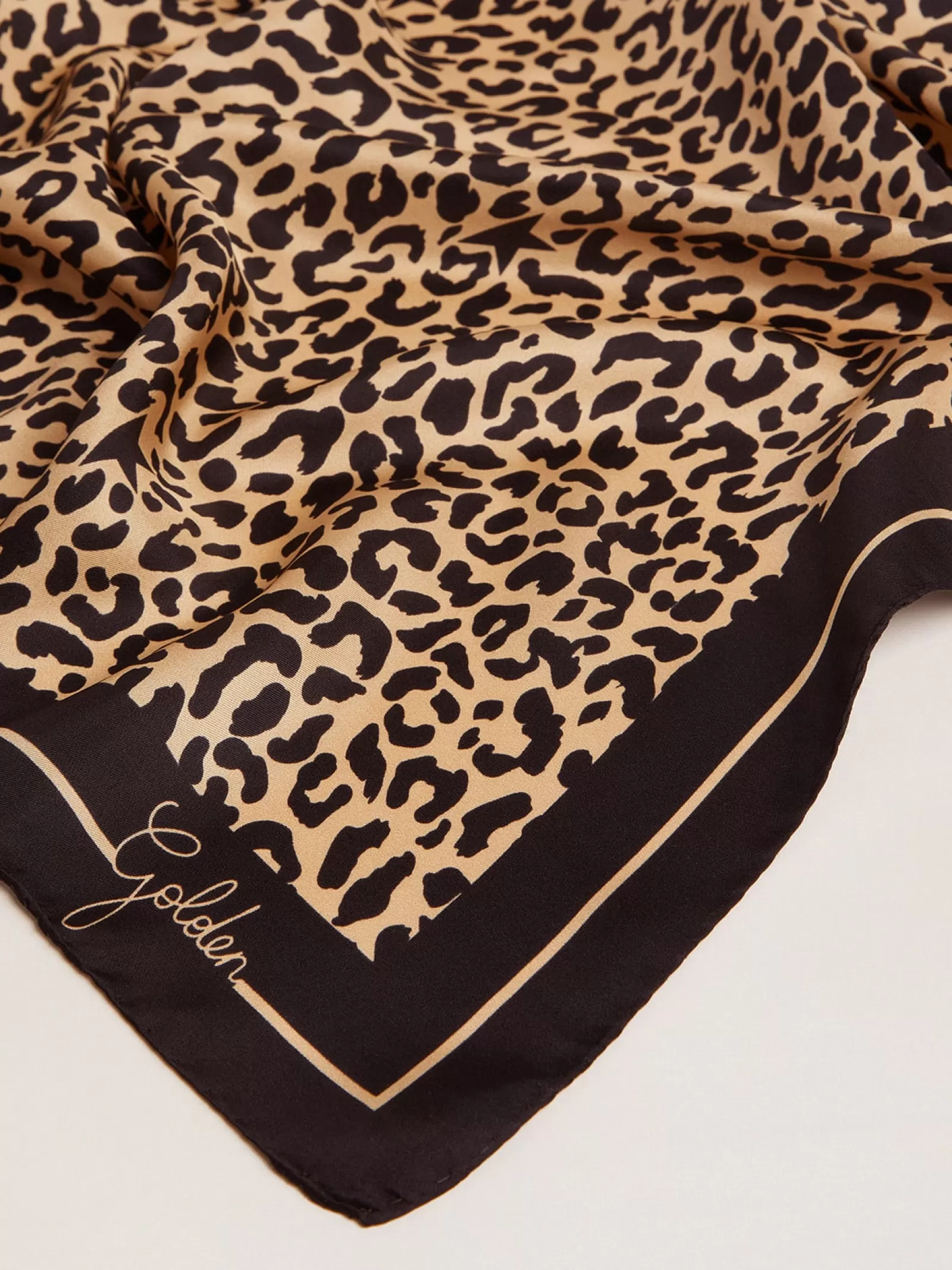 Foulard collection Golden noir avec imprimé léopard | Golden Goose Discount