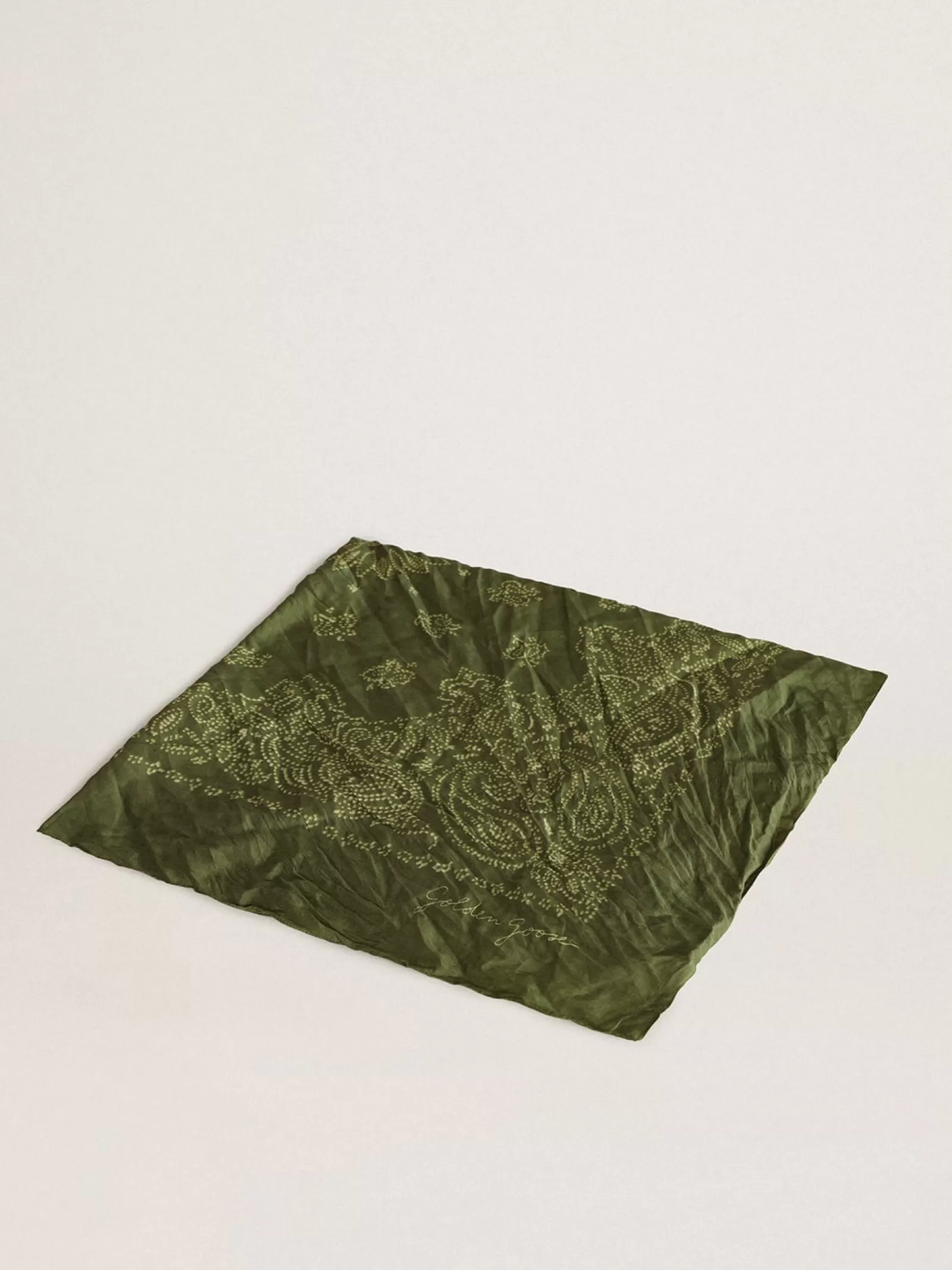 Foulard couleur pesto à motif cachemire épars | Golden Goose Store