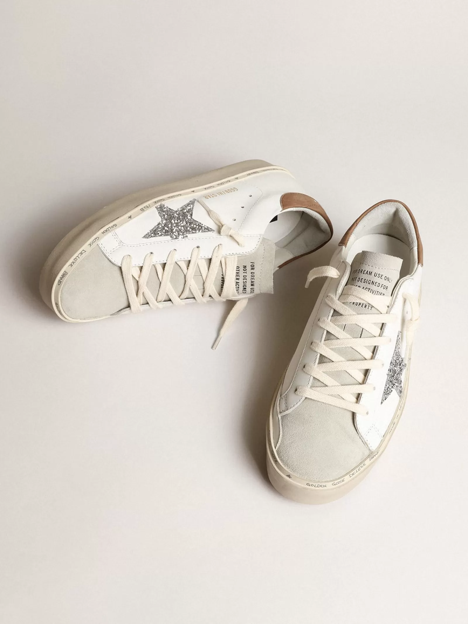 Hi Star avec contrefort en nubuck tourterelle | Golden Goose Fashion