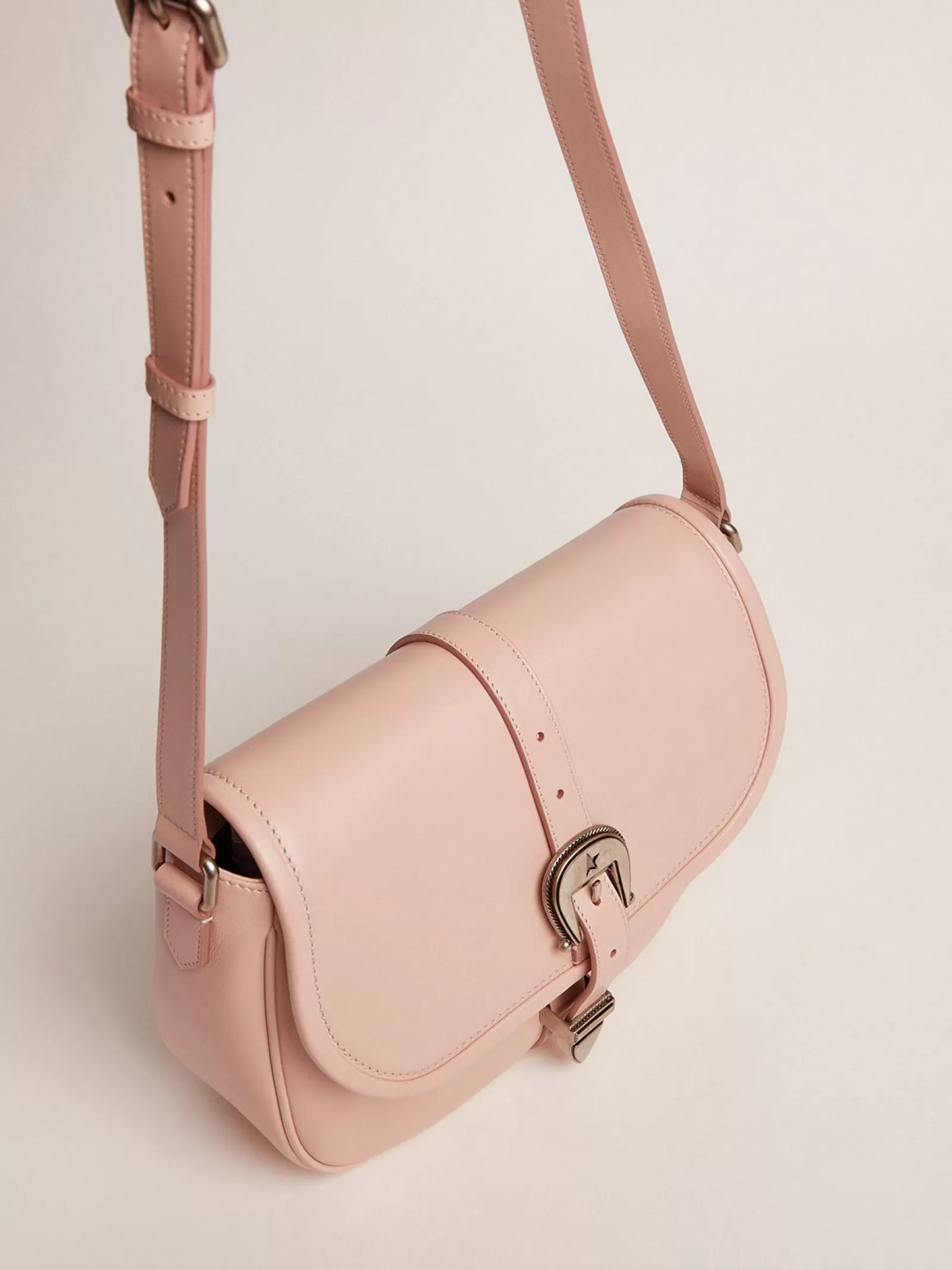 Sac Rodeo Bag moyen en cuir rose quartz | Golden Goose Fashion